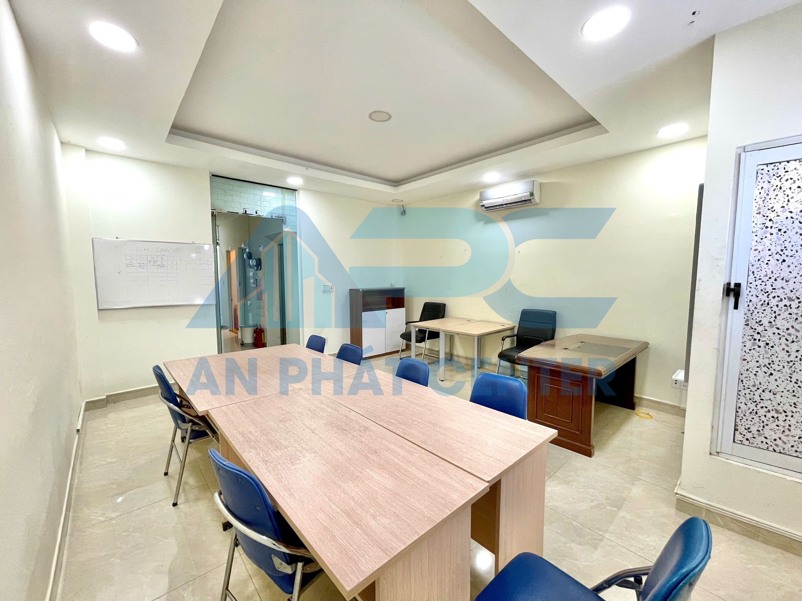 Thuê văn phòng An Phát Center 10tr - Máy lạnh, bàn ghế, xe rộng rãi, vị trí đẹp - Ảnh 2